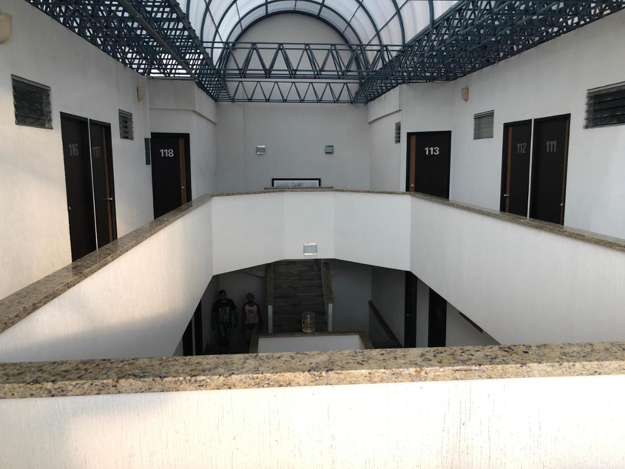 Hotel Del Carmen Λεόν Εξωτερικό φωτογραφία